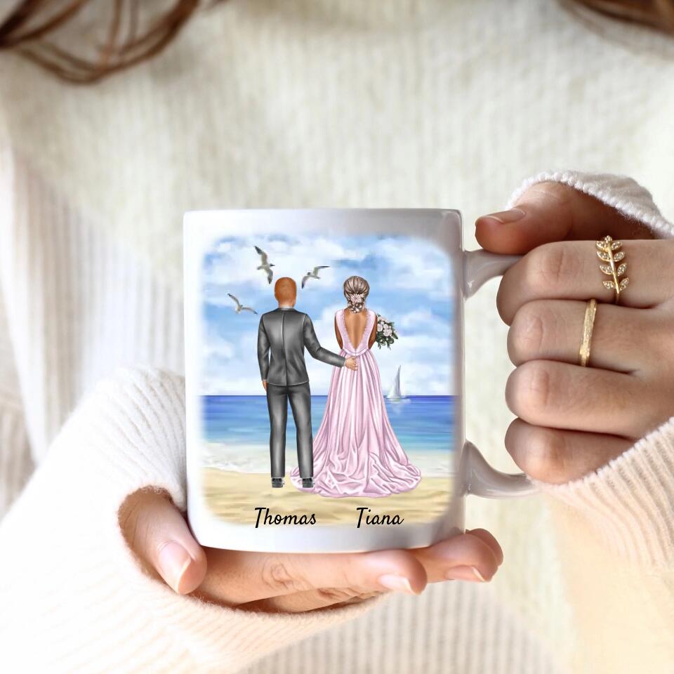 Braut & Bräutigam umarmend | Personalisierte Tasse
