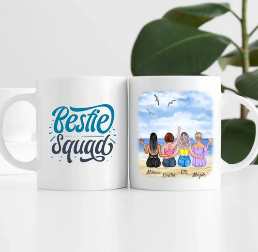 Beste Freundinnen (4 Personen) am Strand personalisierte Tasse
