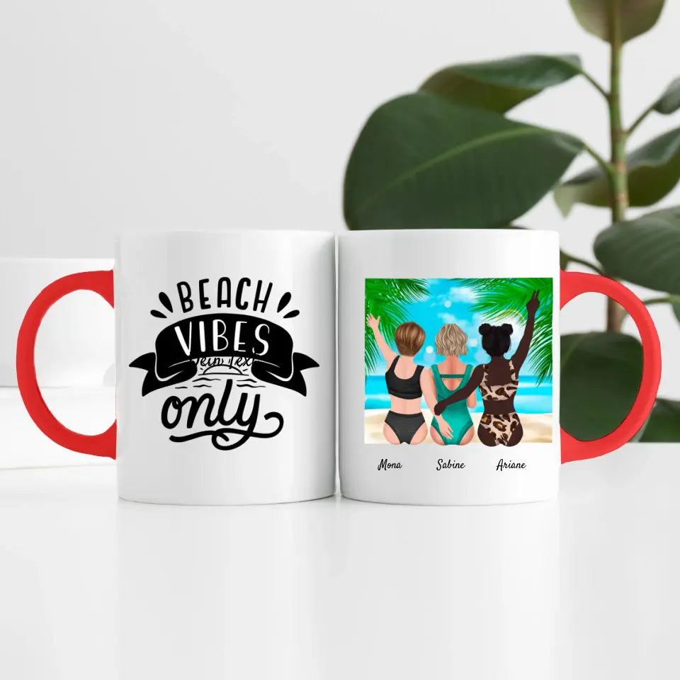 Freundinnen am Strand (3 Personen) I Personalisierte Tasse