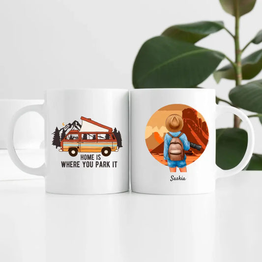 Mädchen auf Reisen (1 Person) I Personalisierte Tasse