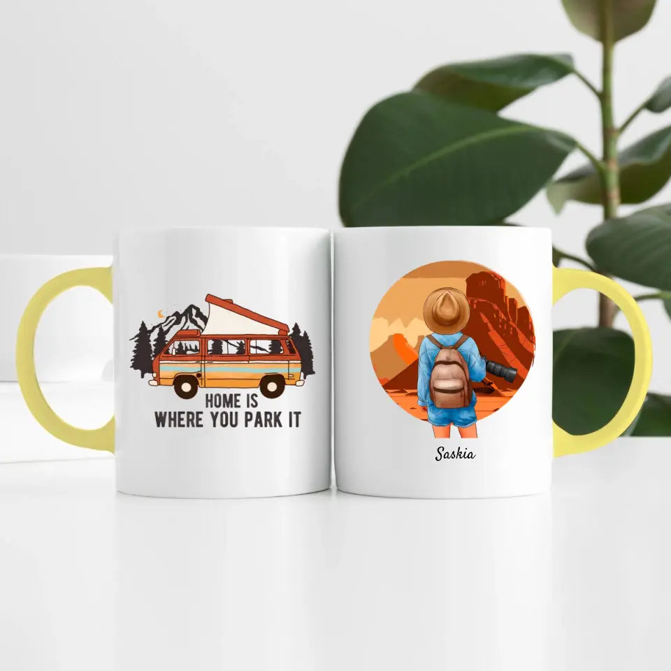 Mädchen auf Reisen (1 Person) I Personalisierte Tasse