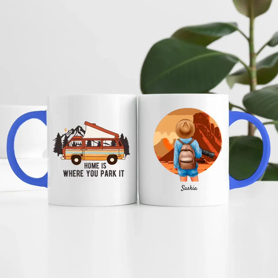 Mädchen auf Reisen (1 Person) I Personalisierte Tasse