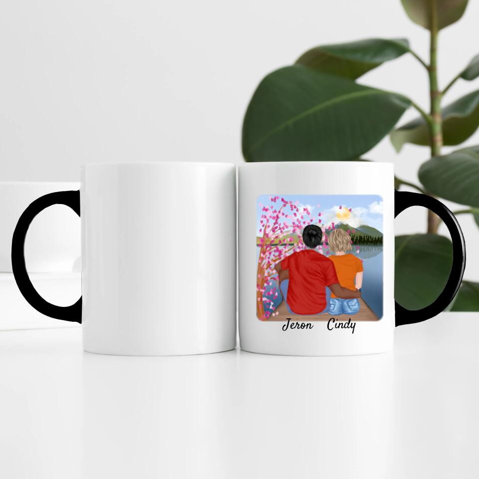 Pärchen mit T-Shirts | Personalisierte Tasse