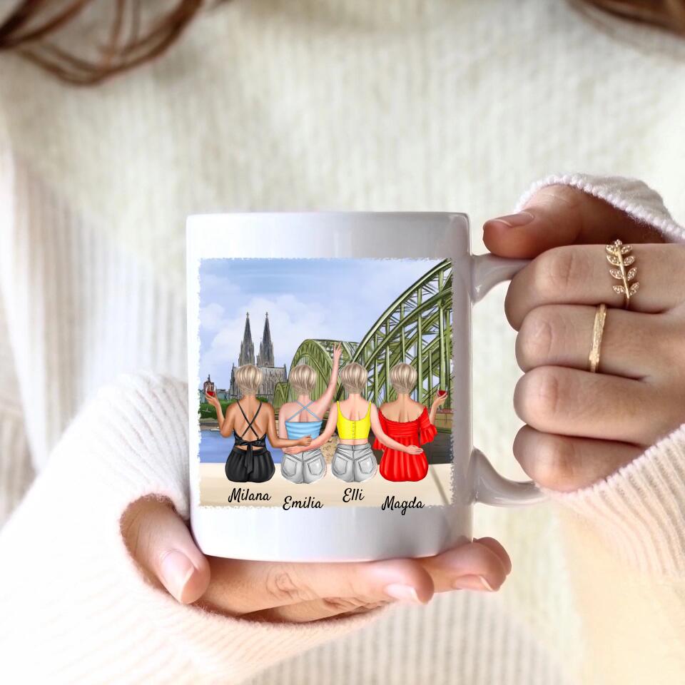 Beste Freundinnen (4 Personen) mit Kölner Skyline | Personalisierte Tasse