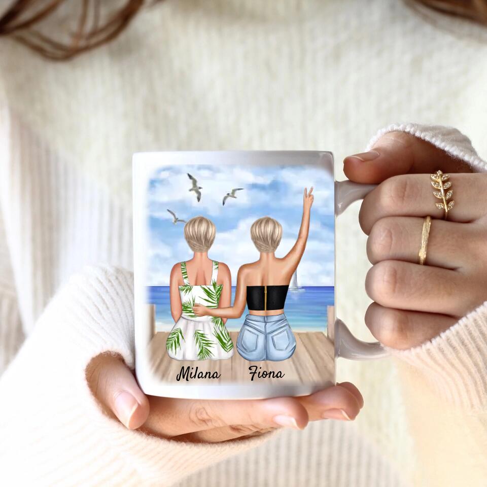 zwei Schwestern am Strand | Personalisierte Tasse